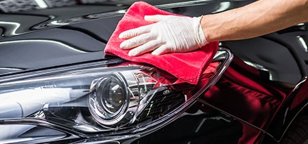 Cómo limpiar el motor del coche